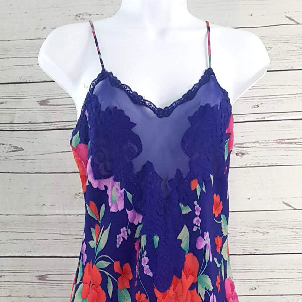 Victoria's Secret vintage blue floral nightgown - Picture 2 of 5